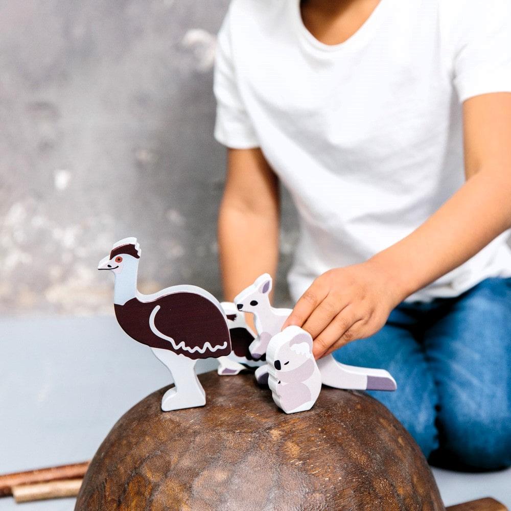 Make Me Iconic Australian animals wooden toy set for kids, 10-piece set for pretend play and early learning through nature-based role play.