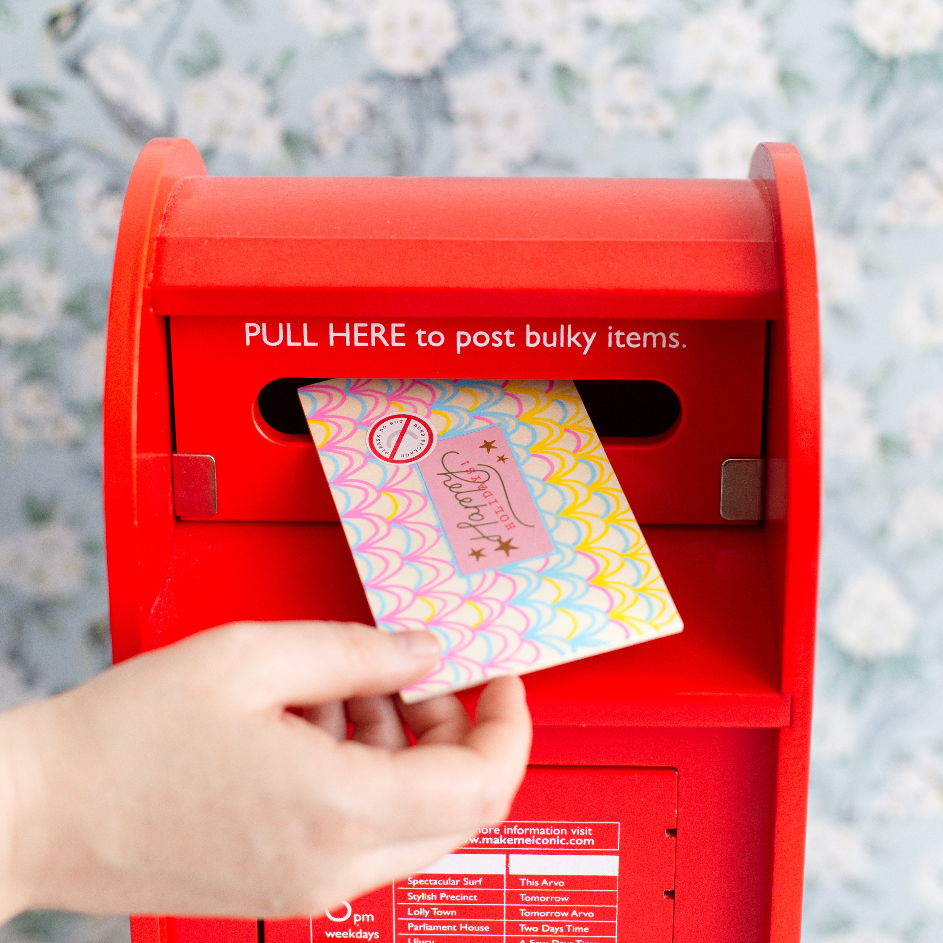 ICONIC TOY - POST BOX LETTERS CRAFT KIT