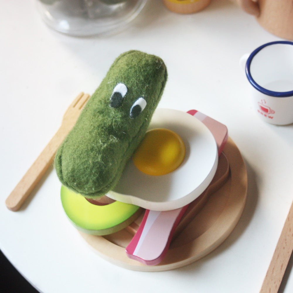Learn how to make your our felt Pickles 🥒 & extend their Kitchen Play