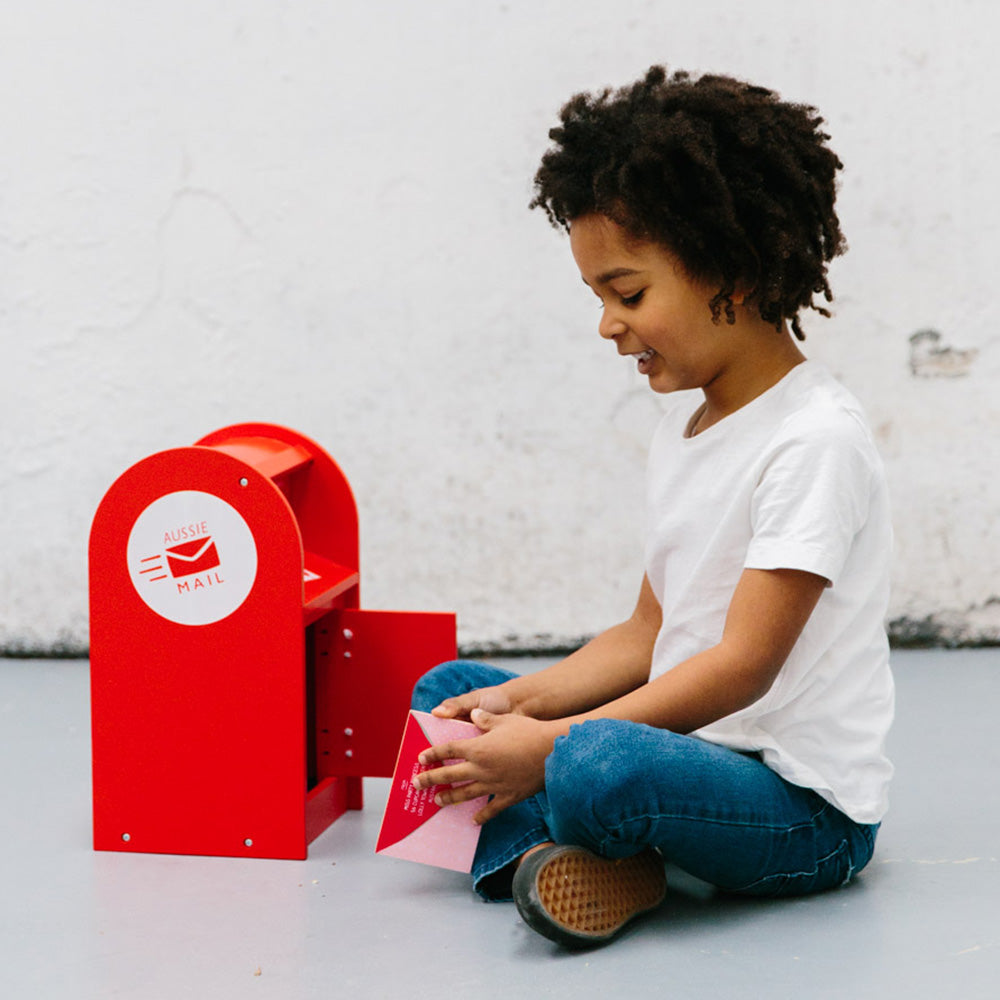 Iconic Post Box + Iconic Post Box Letters Craft Kit