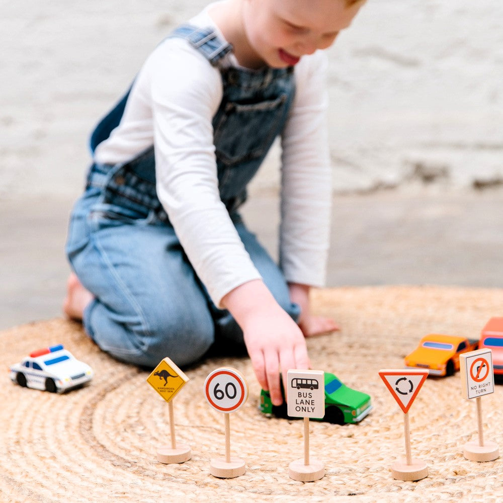 ICONIC TOY - LOOSE CHANGE AUSSIE ROAD SIGNS