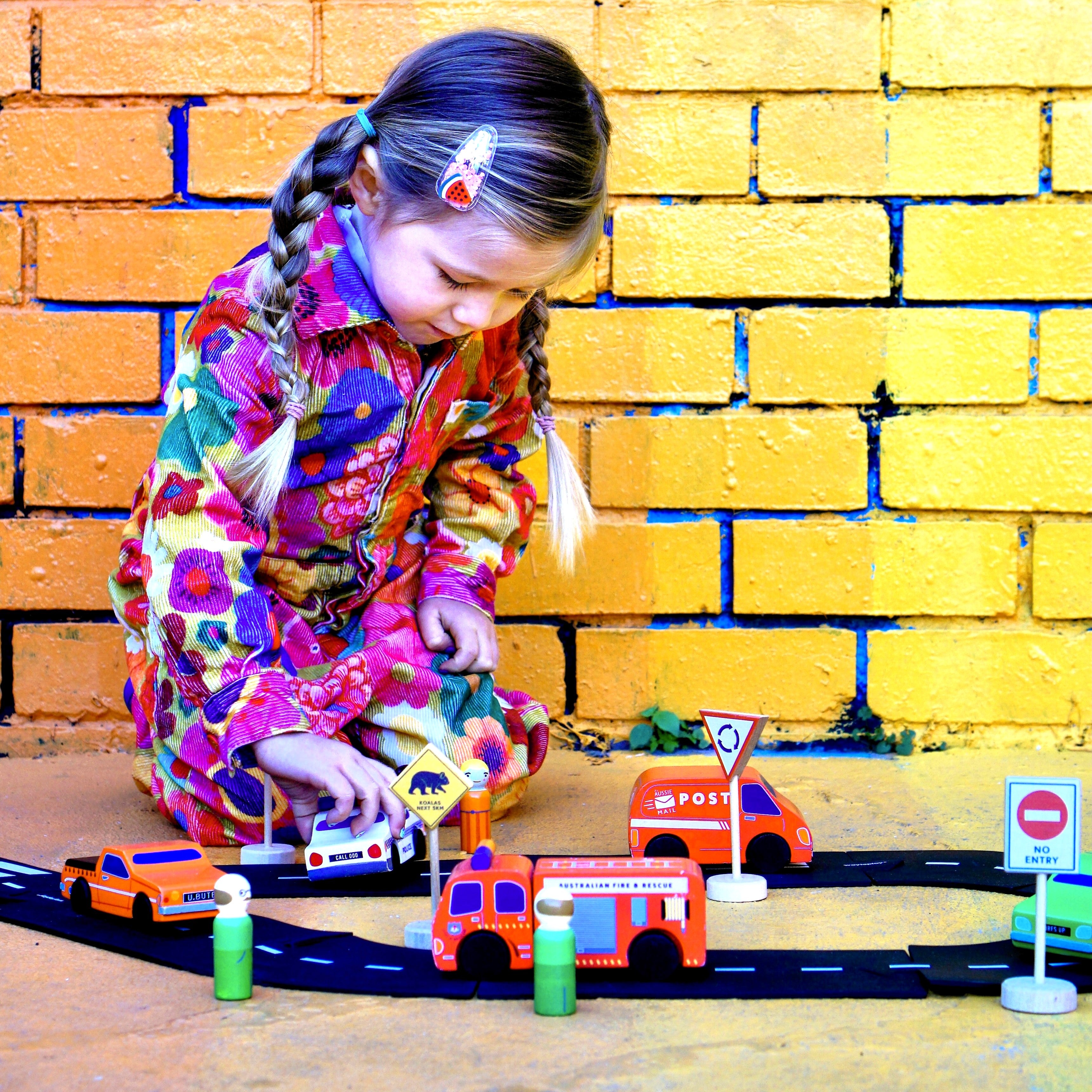 ICONIC TOY - LOOSE CHANGE AUSSIE ROAD SIGNS