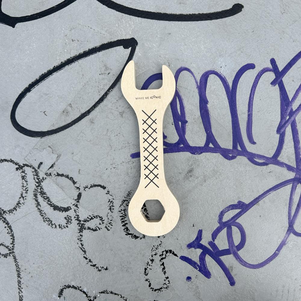 WOODEN TOY -  LOOSE CHANGE SPANNER