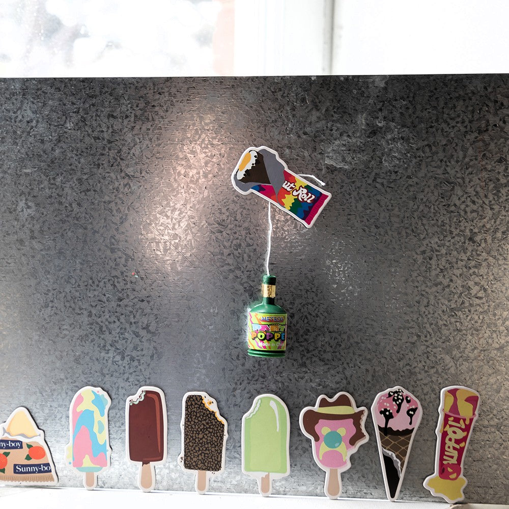 Nostalgic Australian ice cream magnets inspired by classics like Bubble O’ Bill and Golden Gaytime. A playful retro magnet set perfect for holding notes, shopping lists and kids’ artwork on your fridge.