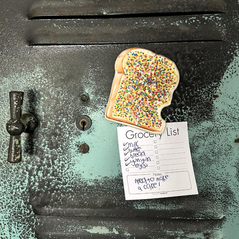 Iconic Fairy Bread Magnet featuring colourful rainbow sprinkles on buttered white bread, inspired by the nostalgic Aussie party favourite. A playful Australian fridge magnet perfect for holding notes, shopping lists and kids’ artwork.