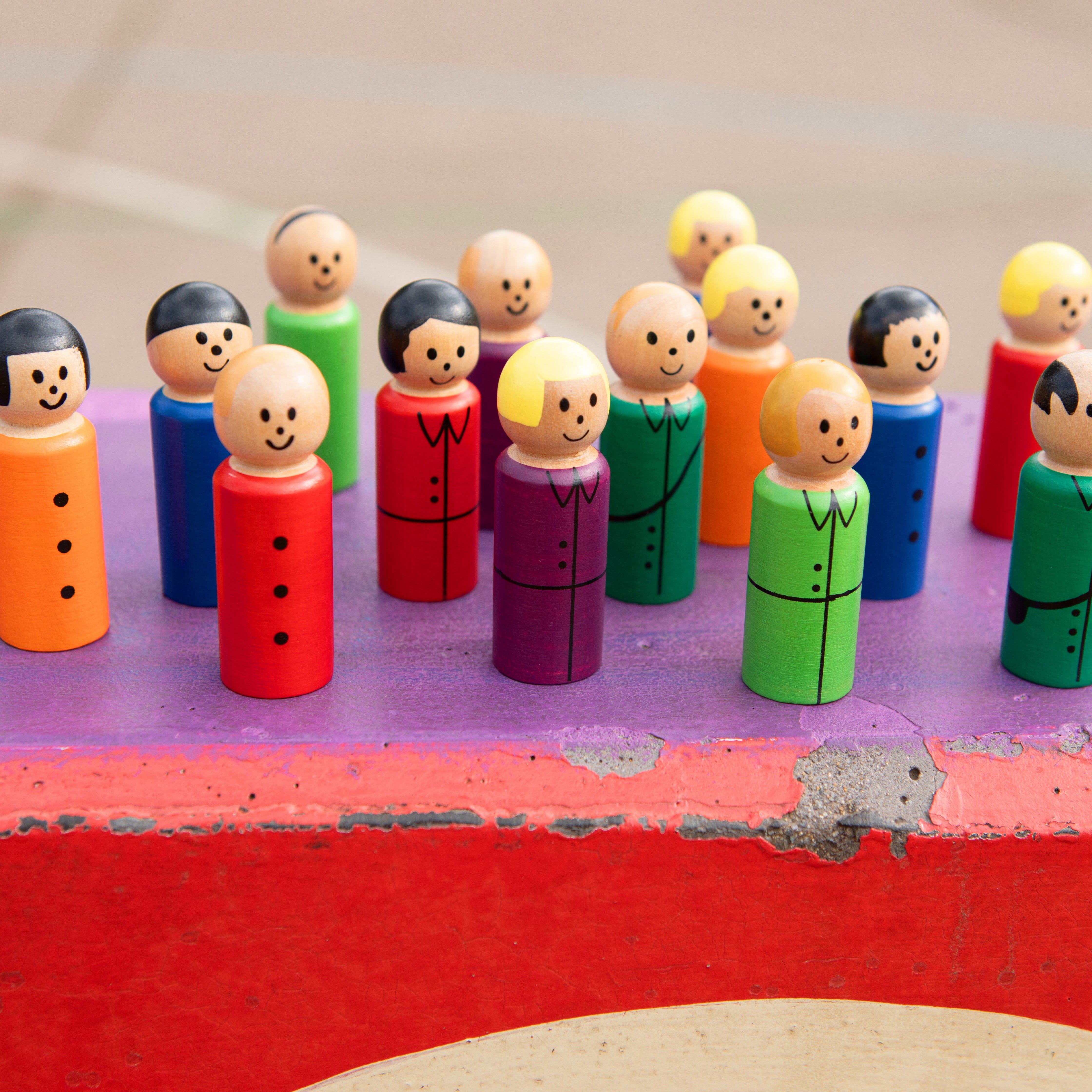 WOODEN TOY - ICONIC EXTRA PEOPLE SET OF 14