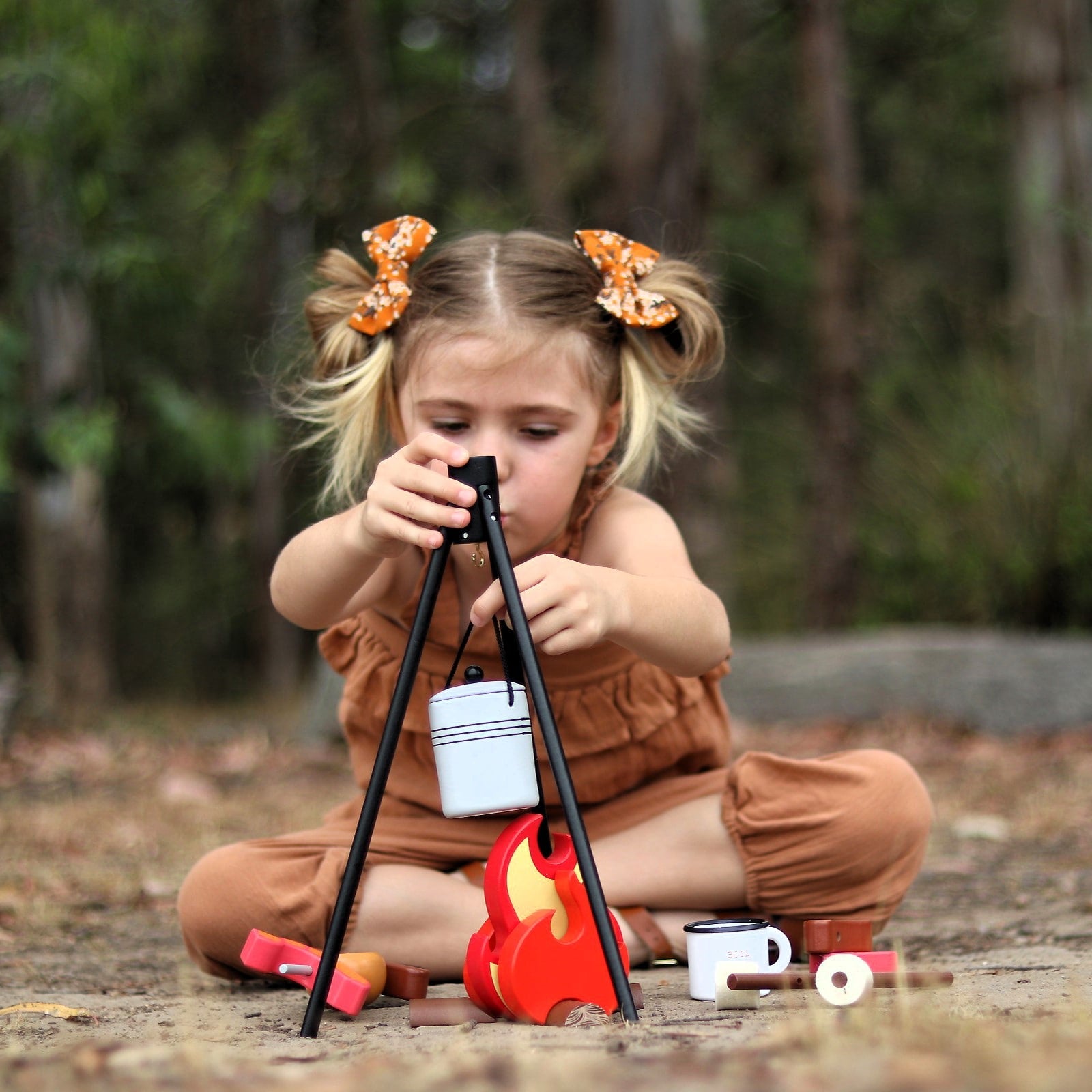 Wooden Camp Fire toy set for kids with tripod, billy can, sausages, prawns, logs, and marshmallows designed for imaginative indoor camping and pretend play