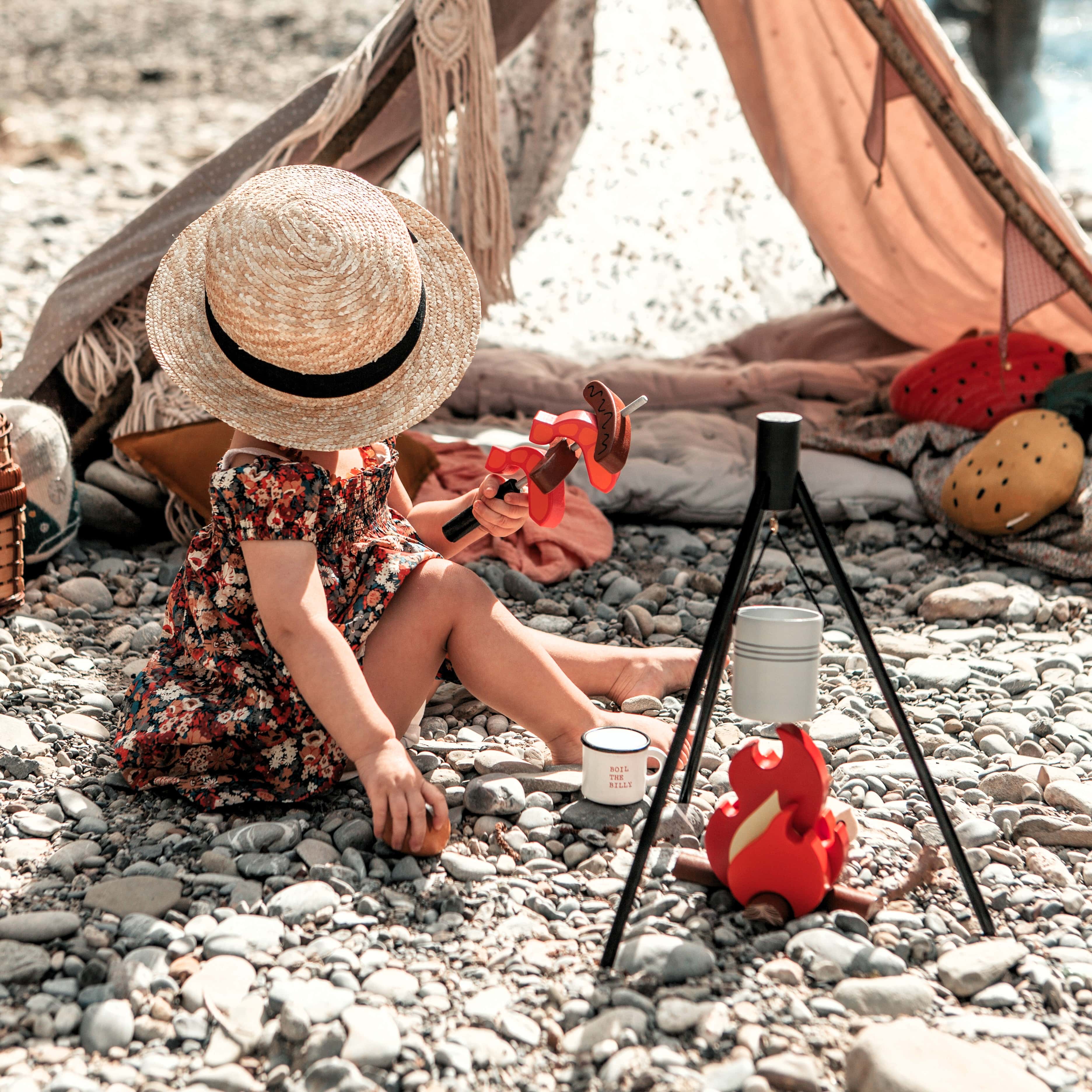 Wooden Camp Fire toy set for kids with tripod, billy can, sausages, prawns, logs, and marshmallows designed for imaginative indoor camping and pretend play
