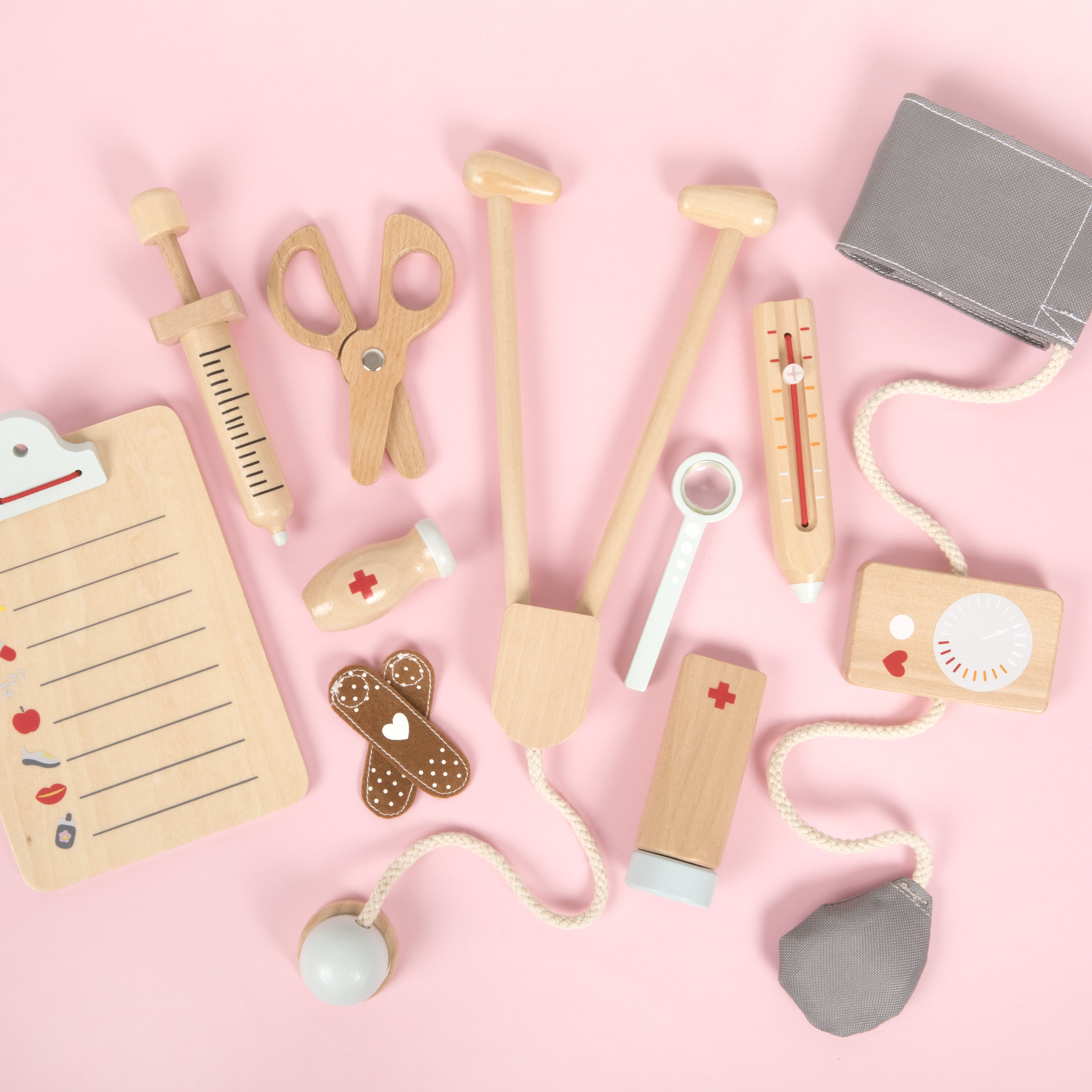 WOODEN TOY -  ICONIC DOCTOR KIT