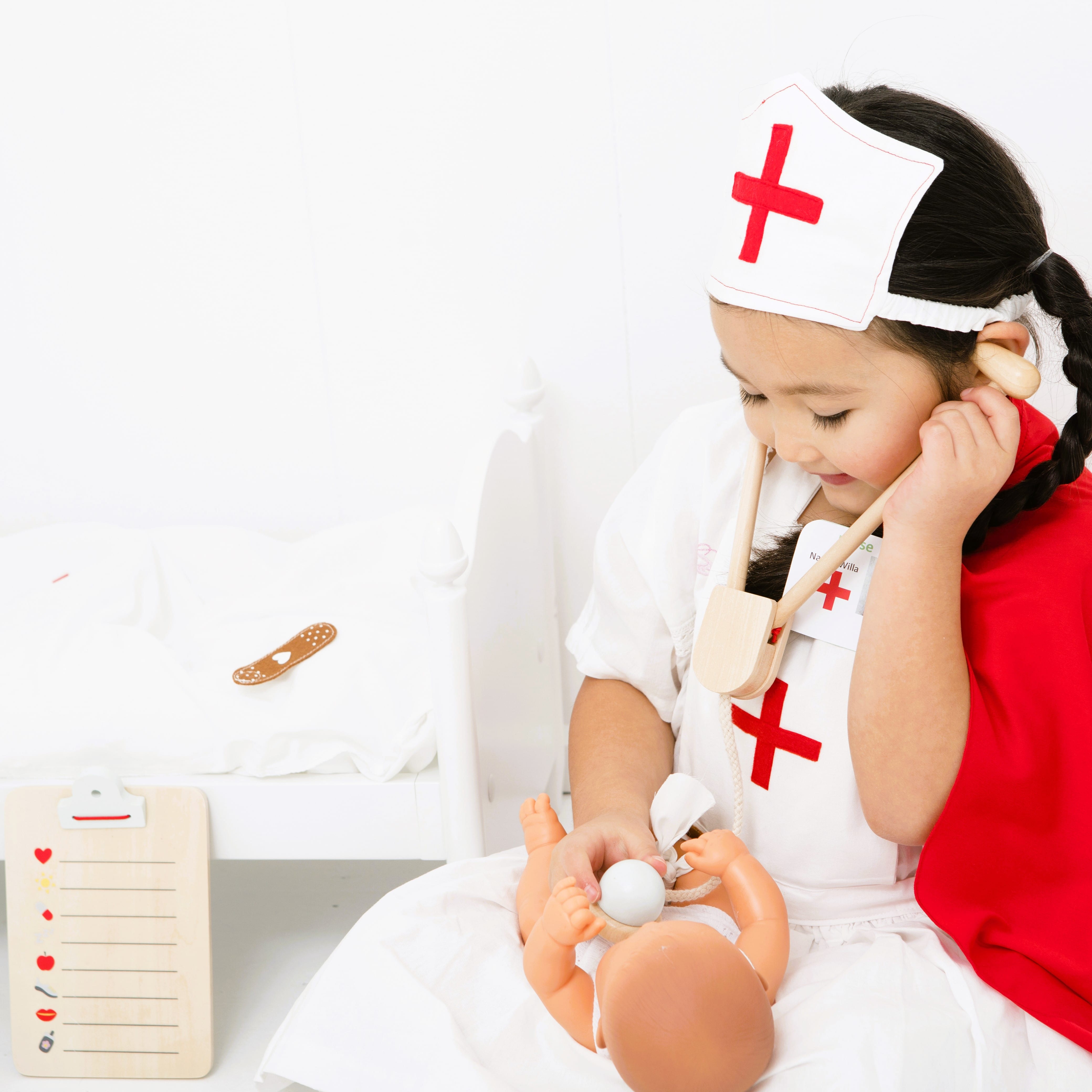 WOODEN TOY -  ICONIC DOCTOR KIT