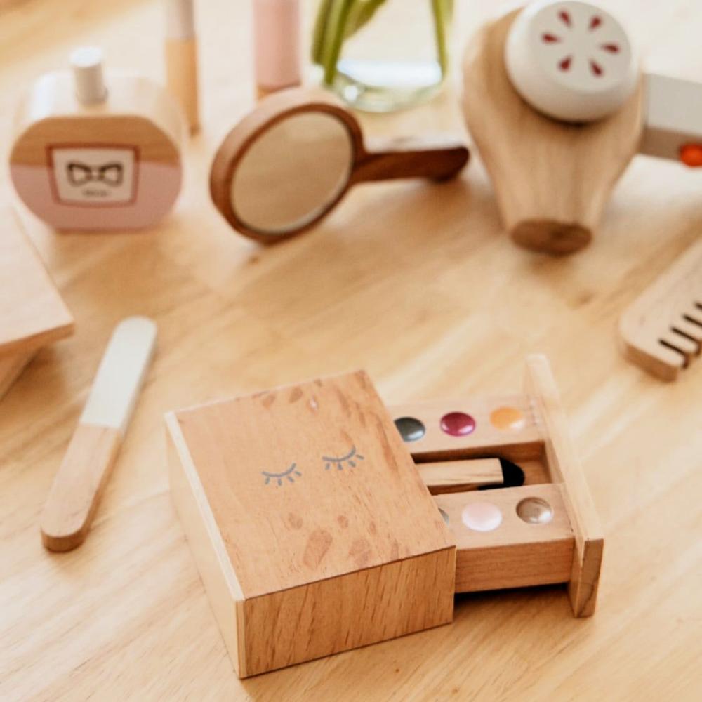 Make Me Iconic wooden toy beauty kit and wooden pretend make-up for kids with mirror, lipstick, compact and perfume designed for pretend play, dress-ups and creative role-play activities