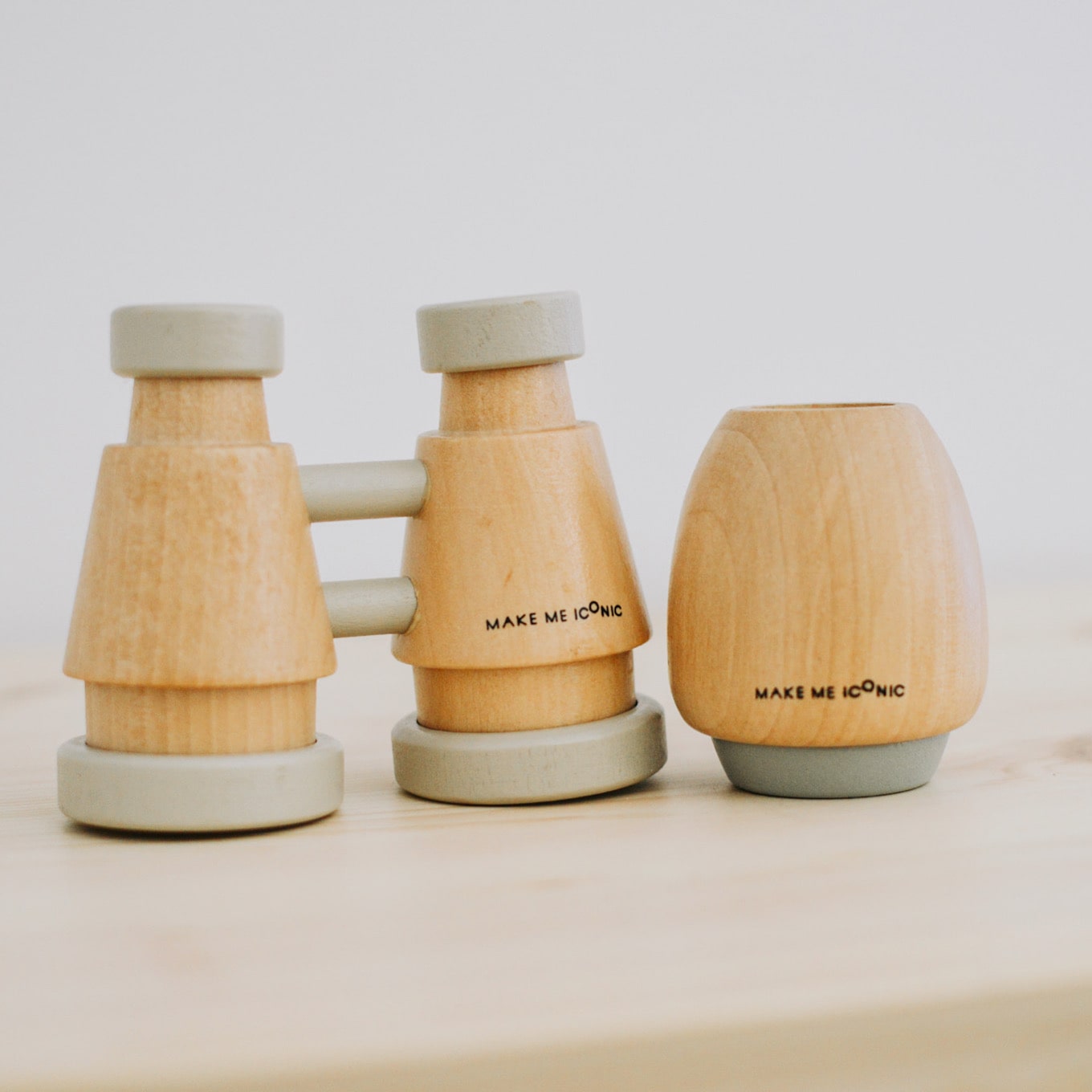 Wooden toy binoculars with a smooth natural finish, perfectly sized for little hands. Ideal for pretend play adventures like pirate hunts, backyard exploration, or spy missions, encouraging creativity and role-play without screens or batteries.