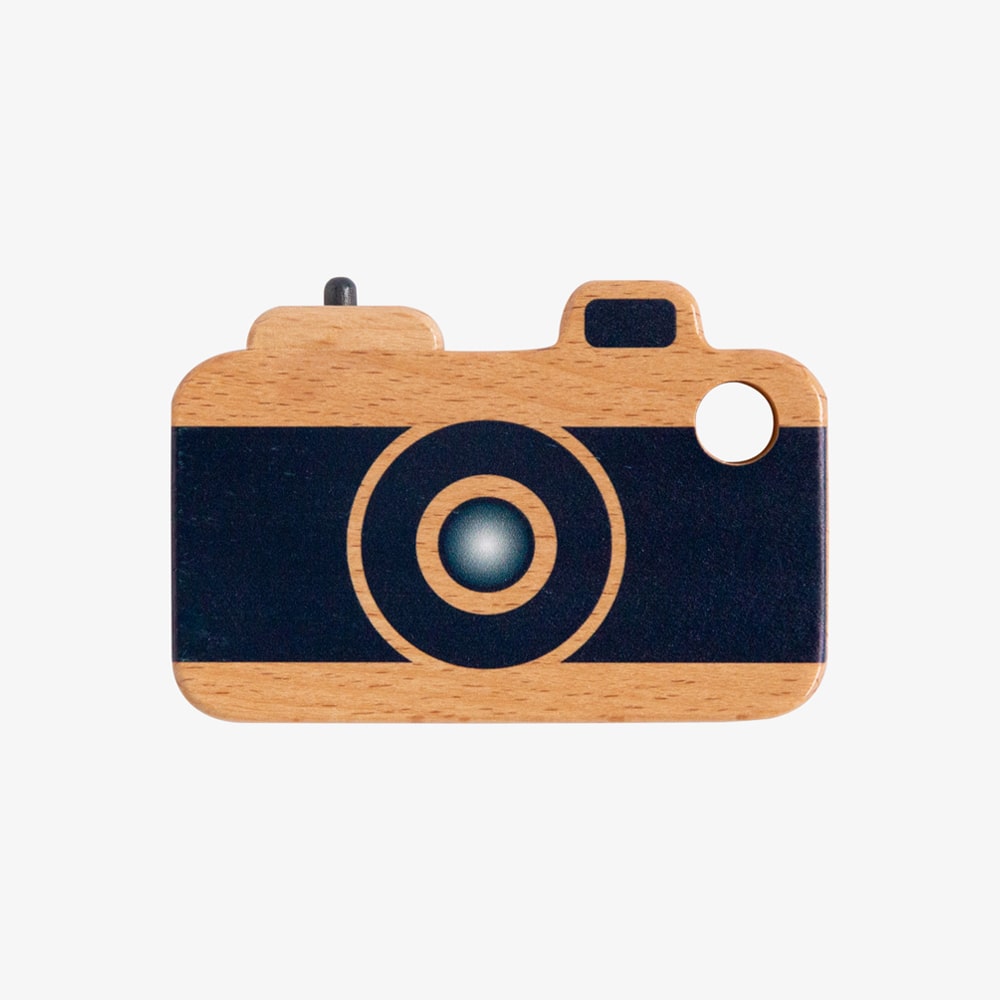 Wooden toy camera for kids with real viewfinder and pressable button, designed for imaginative pretend play and creative role-play photography fun.