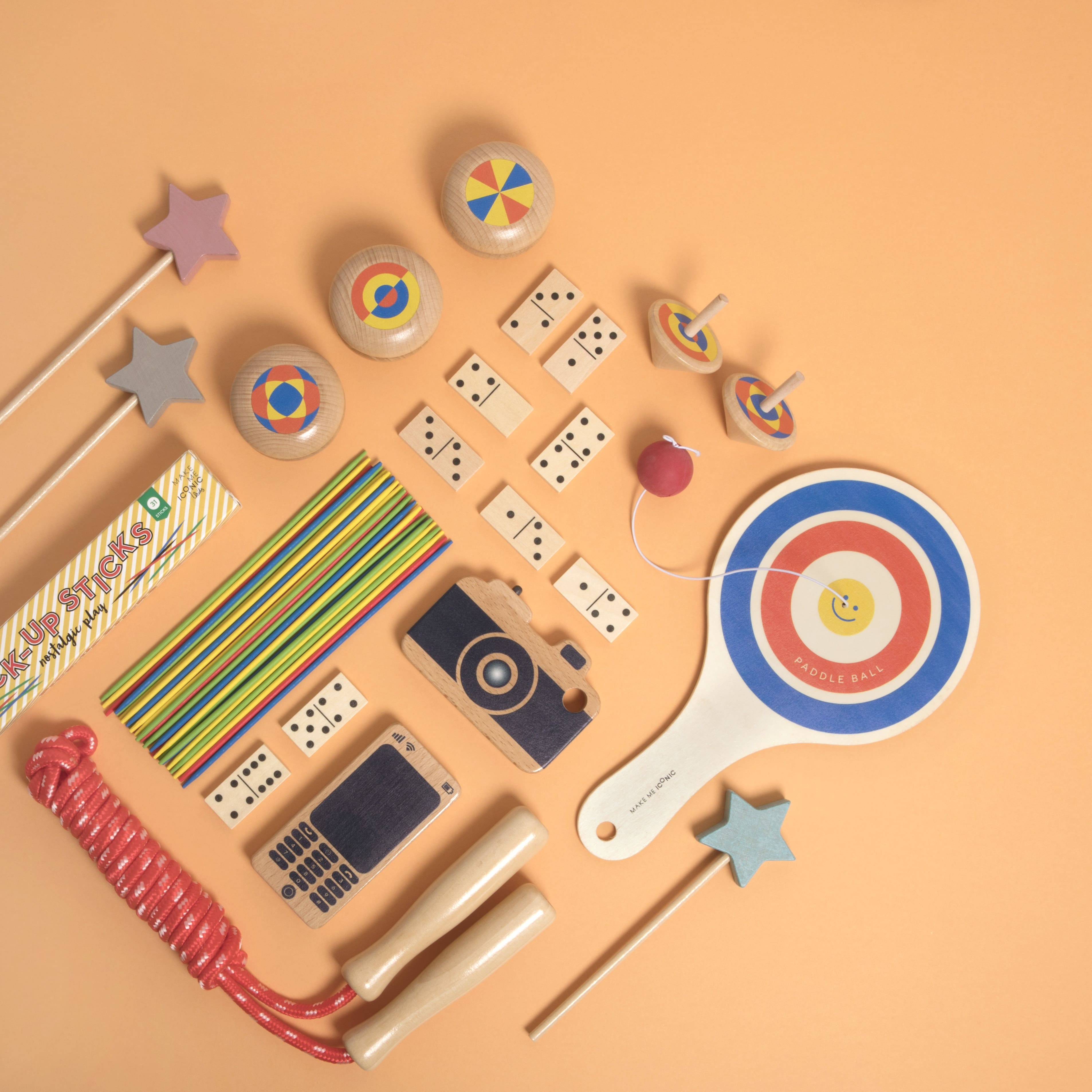 Wooden toy camera for kids with real viewfinder and pressable button, designed for imaginative pretend play and creative role-play photography fun.