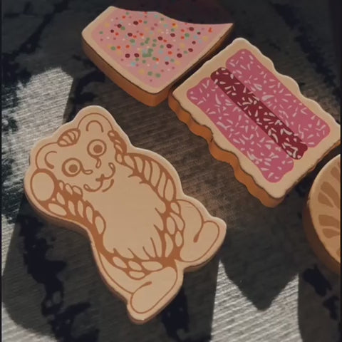 Make Me Iconic Australian Arnott’s Bickies wooden toy set, 11-piece pretend play biscuit collection for kids and toy kitchens.