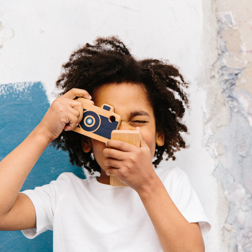 ICONIC TOY -  LOOSE CHANGE CAMERA