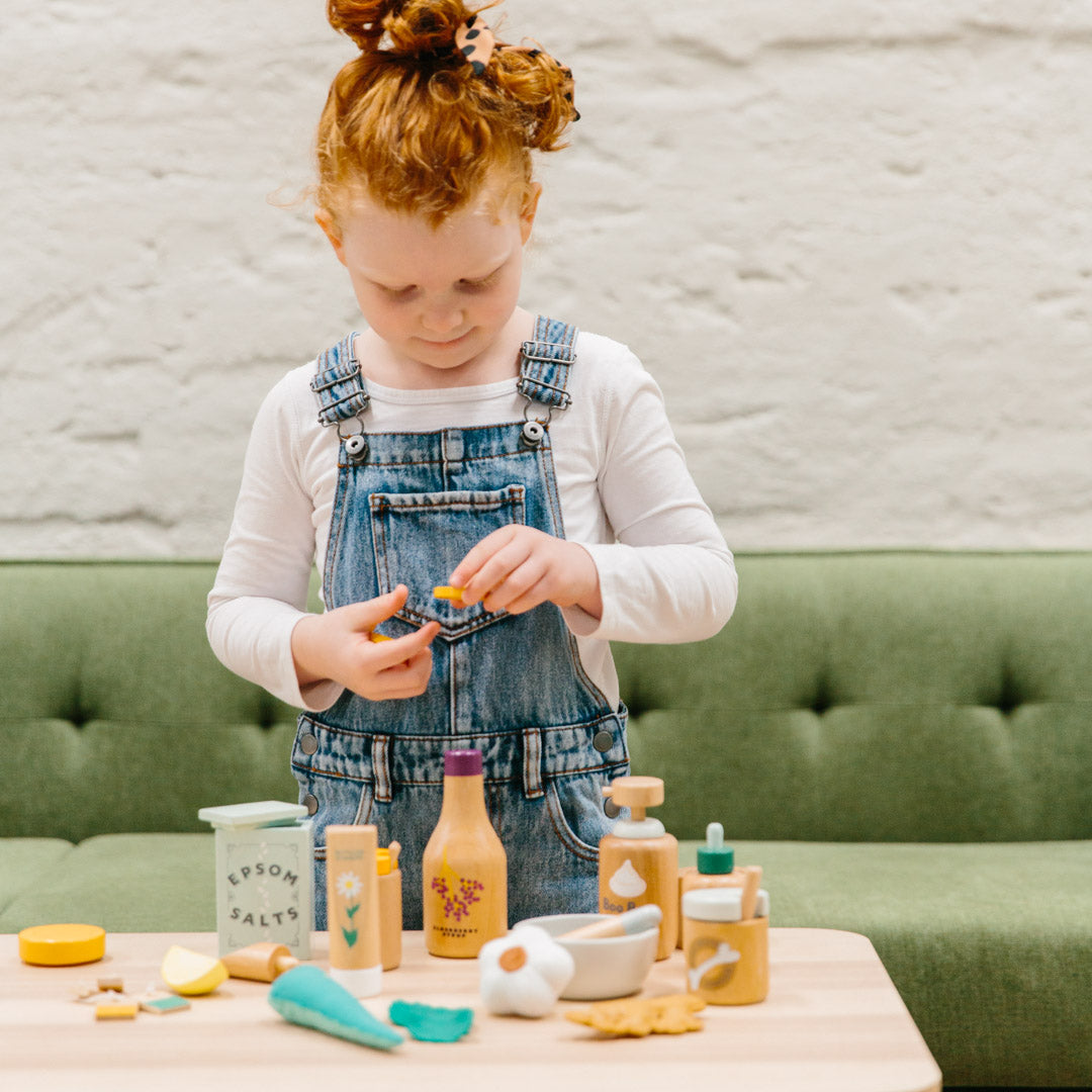 ICONIC TOY - NATURAL HEALER KIT