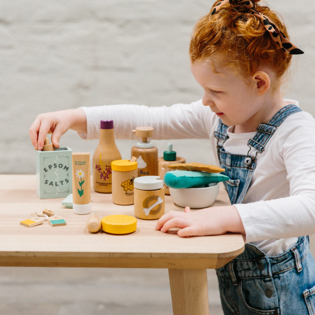 ICONIC TOY - NATURAL HEALER KIT